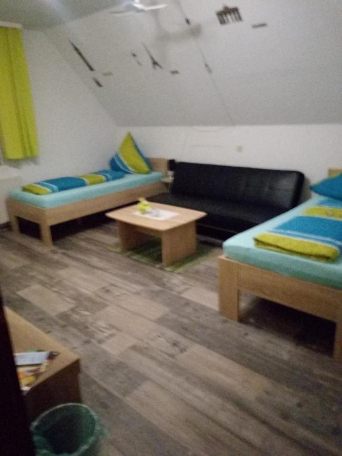 Gaeste Monteurzimmer Haus Suedstadt Solingen Luaran gambar