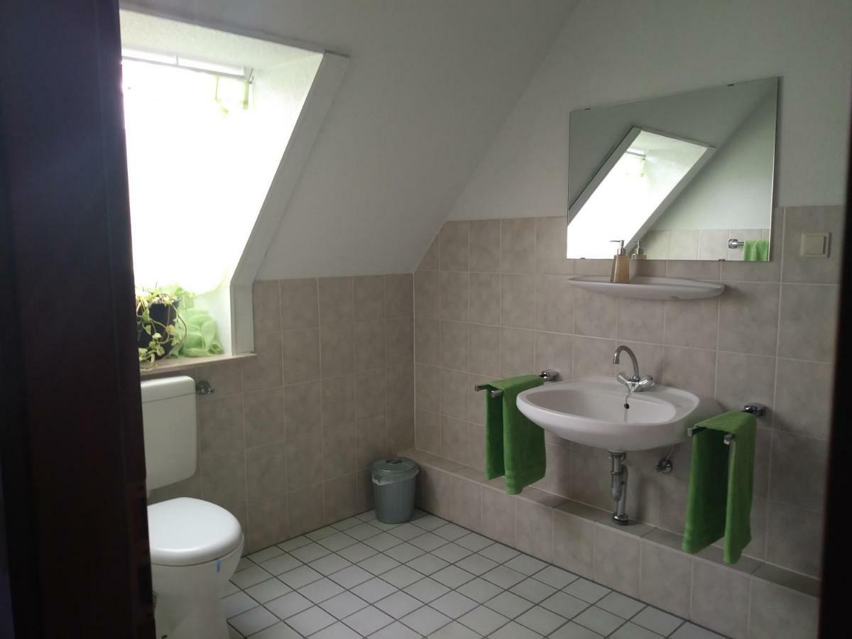 Gaeste Monteurzimmer Haus Suedstadt Solingen Luaran gambar