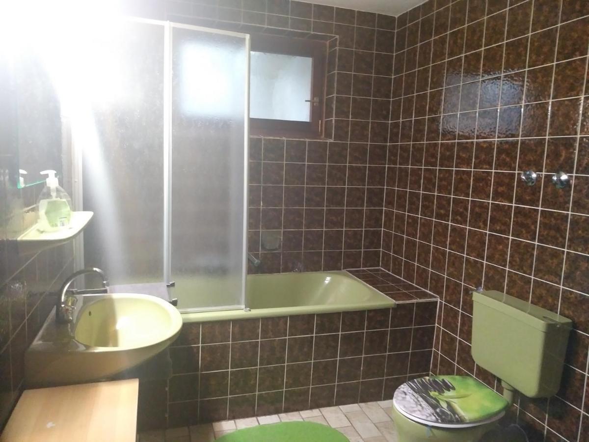 Gaeste Monteurzimmer Haus Suedstadt Solingen Luaran gambar